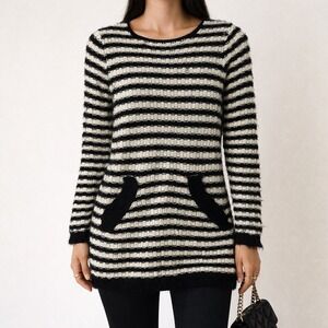 Mirumi Black Butter Cream Striped Eyelash‎ Knit Fuzzy Pocket Sweater Size Small
